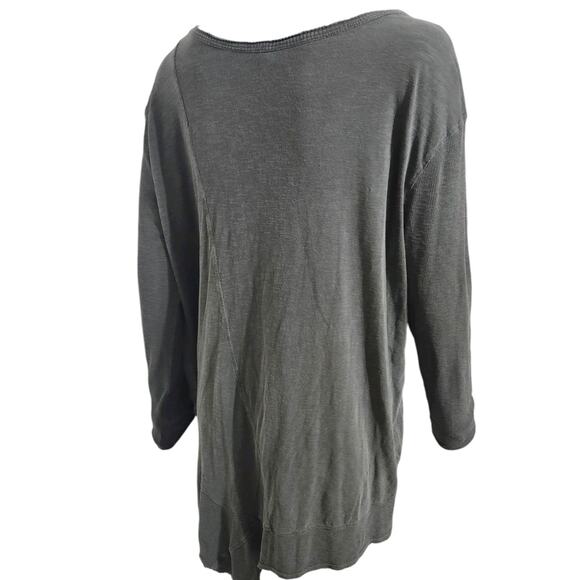 Free People Gray Asymmetrical Hem Long Sleeve Top Size Large Tunic Hi-Low - Picture 7 of 8